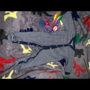 Long sleeved footies